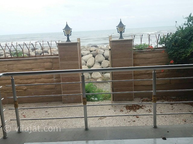 عکس اصلی شماره 9 - ساخت موج شکن در ساحل ویلا