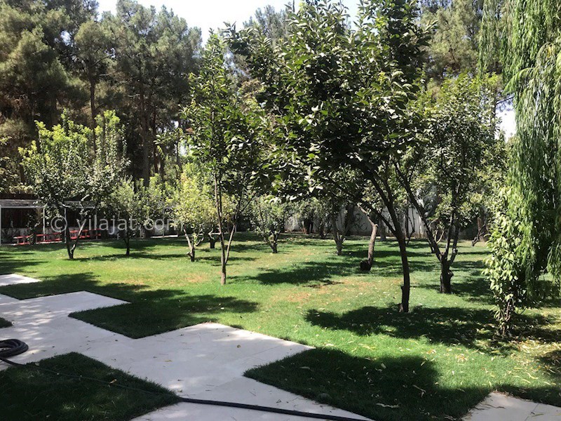 عکس اصلی شماره 3 - فروش ویلا باغ استخردار نزدیک تهران