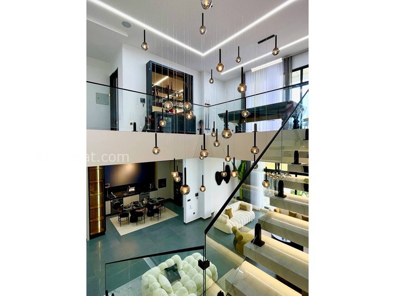 عکس اصلی شماره 4 - فروش ویلای مدرن منطقه برند چلندر 