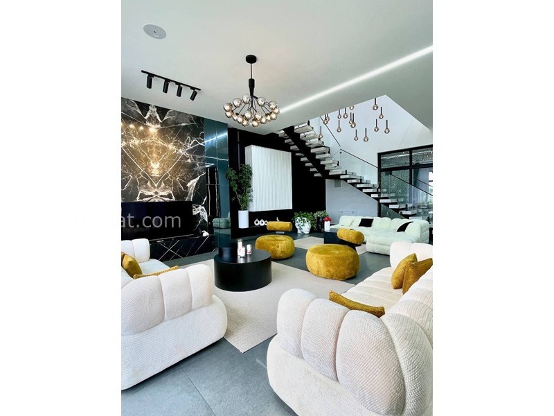 عکس اصلی شماره 5 - فروش ویلای مدرن منطقه برند چلندر 