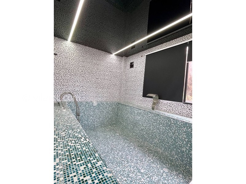 عکس اصلی شماره 7 - فروش ویلای مدرن منطقه برند چلندر 