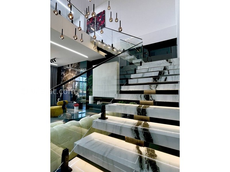 عکس اصلی شماره 13 - فروش ویلای مدرن منطقه برند چلندر 