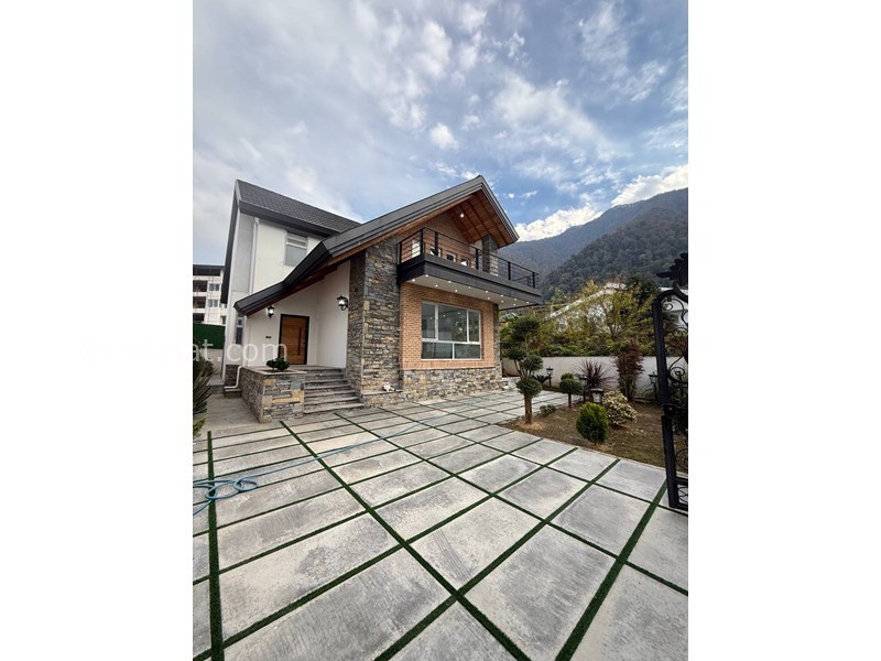 عکس اصلی شماره 1 - فروش ویلا در نوشهر چسبیده به جنگل