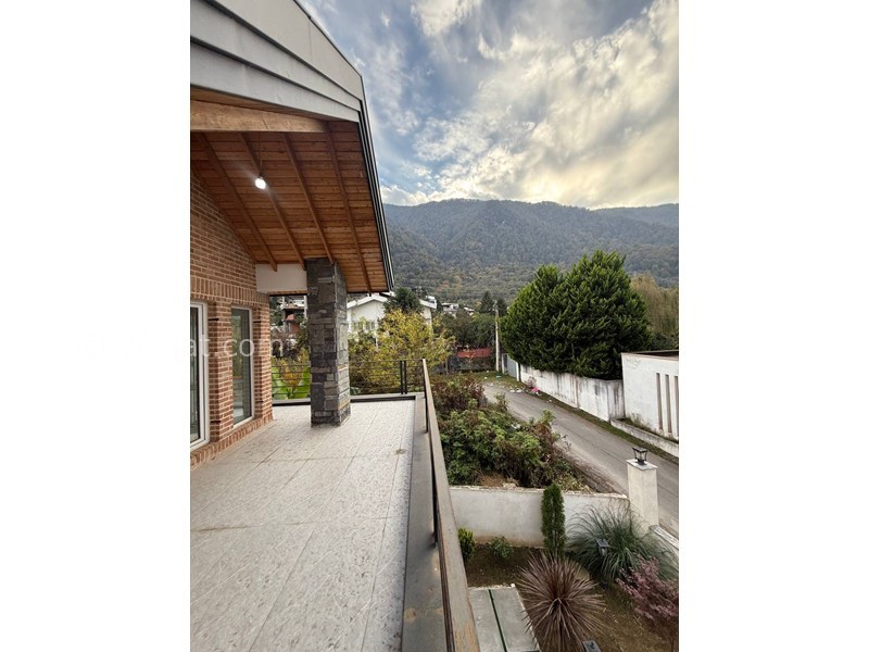 عکس اصلی شماره 3 - فروش ویلا در نوشهر چسبیده به جنگل